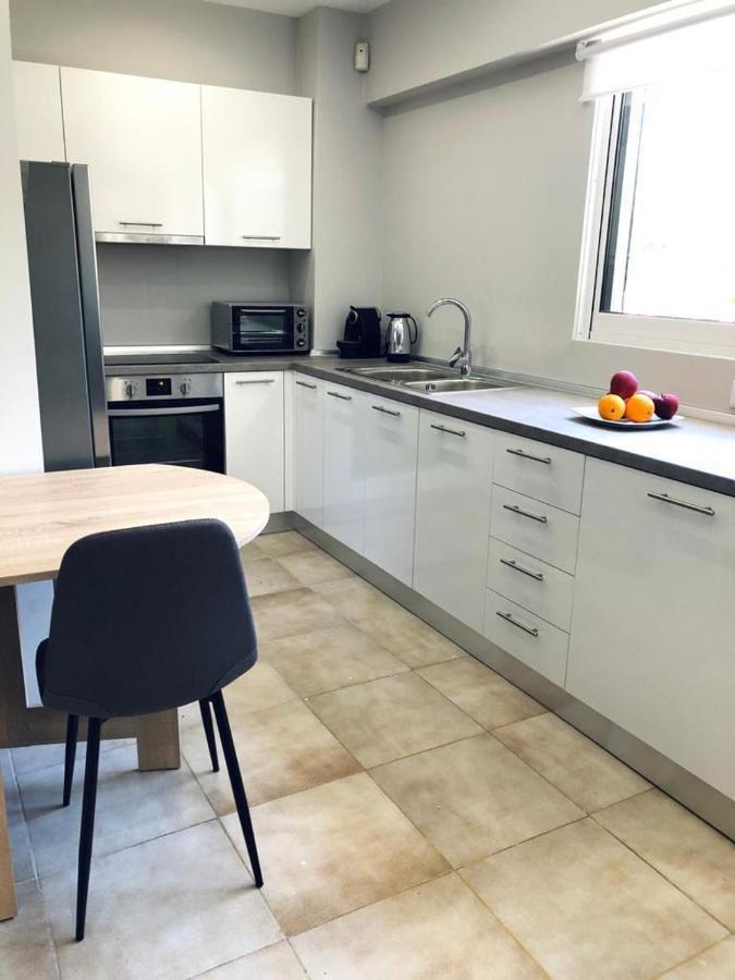 Charming Apartment In Faliro! Athen Eksteriør billede